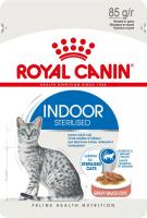Royal Canin Indoor Sterilised влажный корм для взрослых кошек, постоянно живущих в помещении, соус
